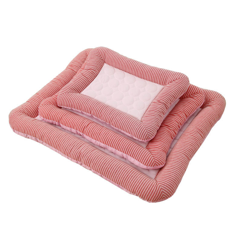 Dog bed with built-in cooling mat