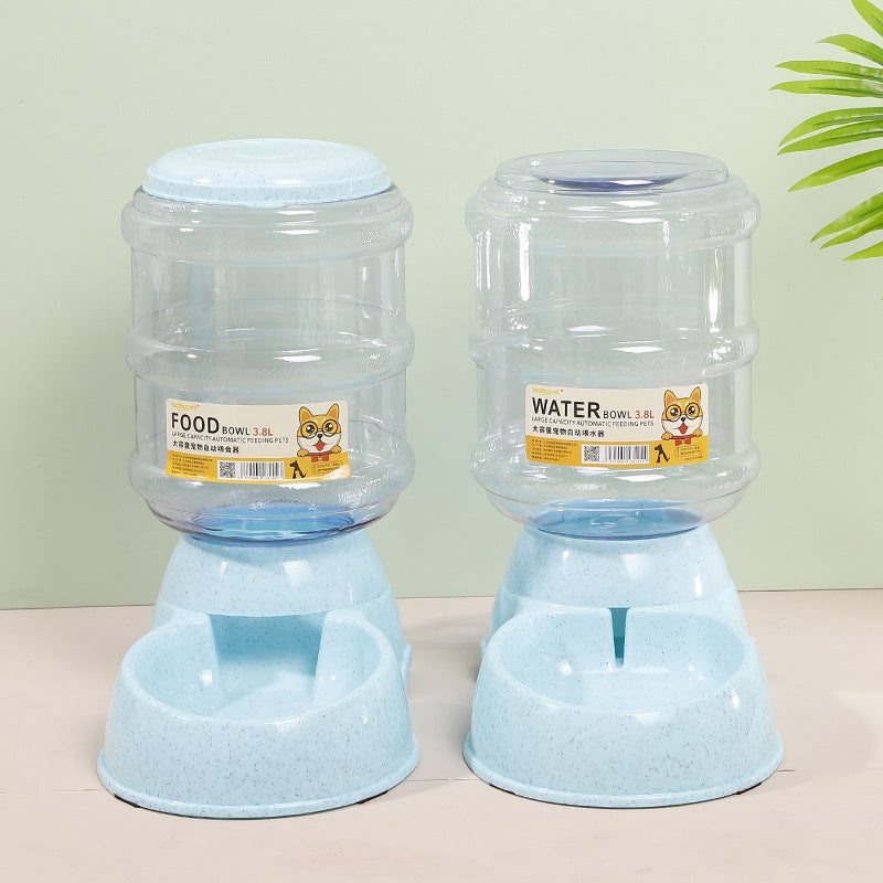 Automatic food and water feeder for cats and small dogs