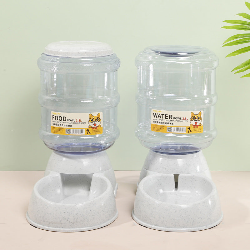 Automatic food and water feeder for cats and small dogs